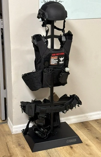 Plate carrier, helmet and duty belt on a stand